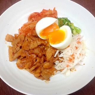 豚カルビとキムチのビビンバ丼